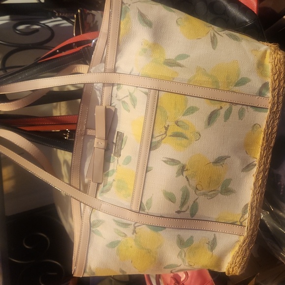 KATE SPADE CANVAS STORYBOOK LEMON PRINT TOTE EUC - Picture 12 of 12